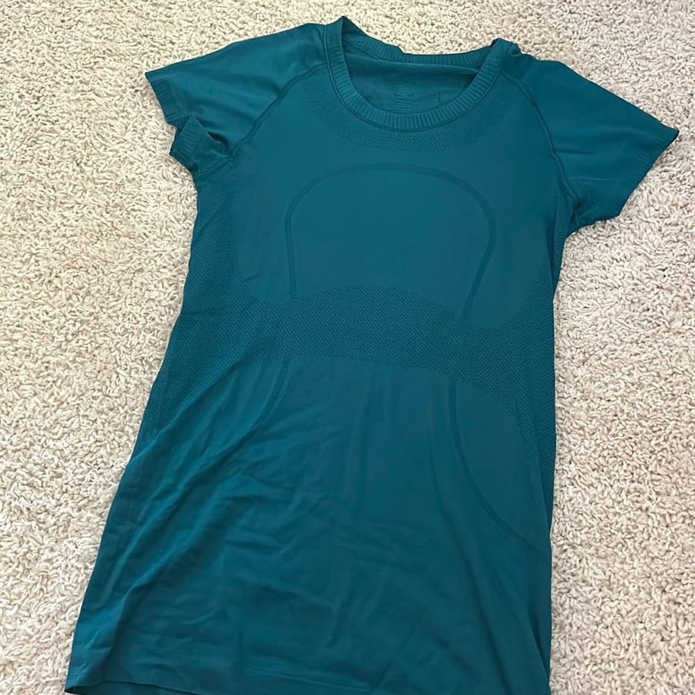 Lululemon shirt